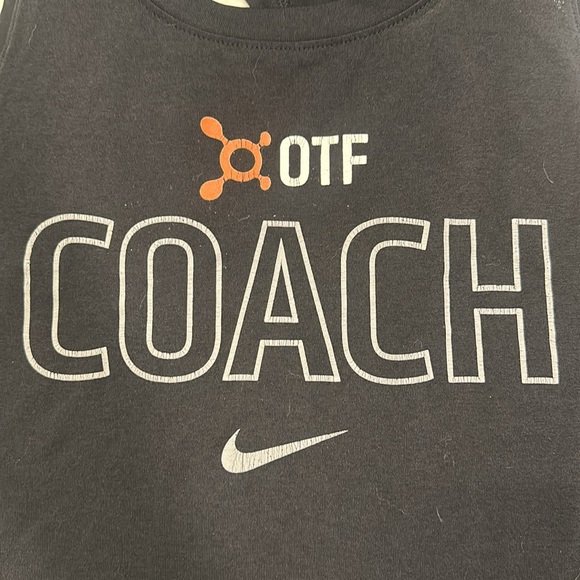 Nike Women’s OTF Small Coach Tank - Picture 2 of 3